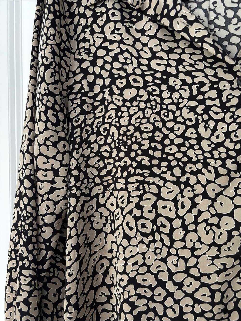Skies are Blue From Vici leopard print button down blouse tan and black XL - Picture 3 of 7
